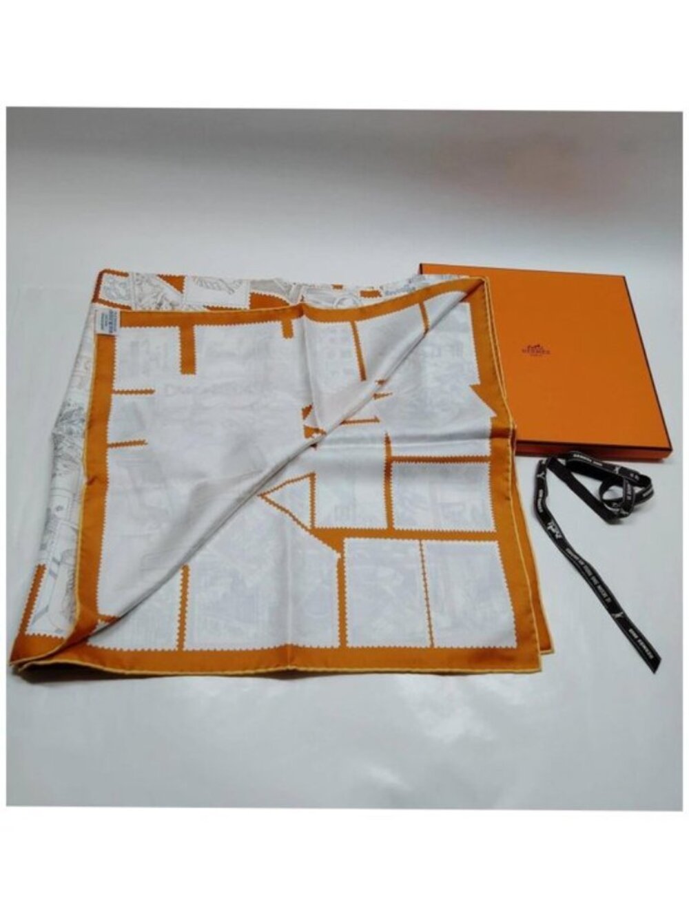 Hermes Le Philatéliste du Faubourg Silk Scarf Orange - Picture 10 of 10